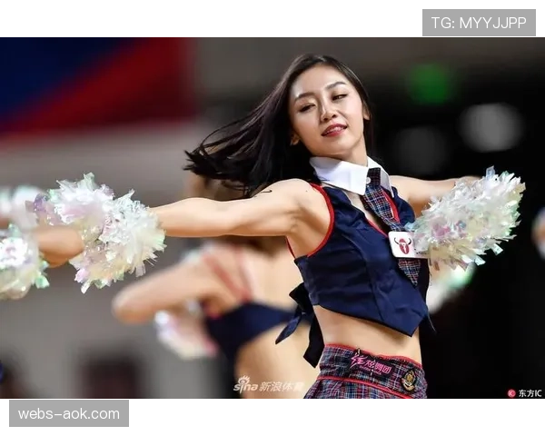 啦啦宝贝热舞燃爆赛场，崂山啤酒助威CBA