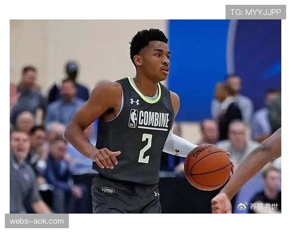 同曦全力补强后卫线，签下意甲得分手杰伦-汉兹