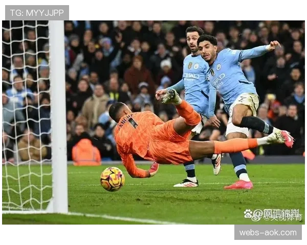 切尔西库库雷利亚鱼跃头球，扳平比分引爆主场