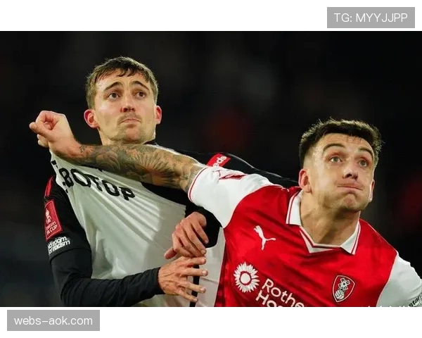 奥格斯堡1-0小胜海登海姆,克劳德-毛里斯制胜球助球队脱离降级区 奥格斯堡1-0小胜海登海姆,克劳德-毛里斯制胜球助球队脱离降级区